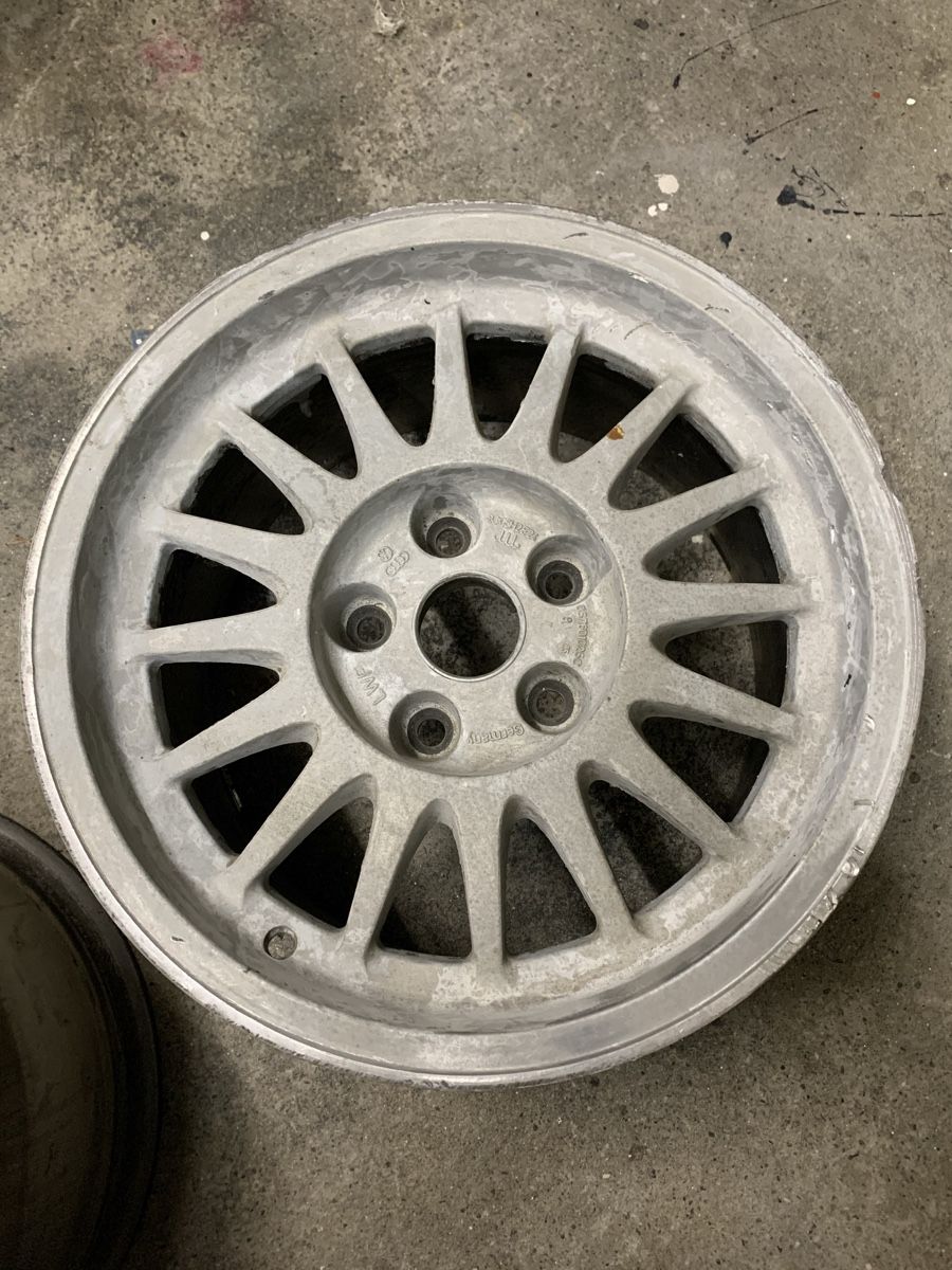 Audi Cerchioni: 4Stk. Originalfelgen zu Audi Ur-Quattro – Usato da Lostorf venduto da Knipex 1
