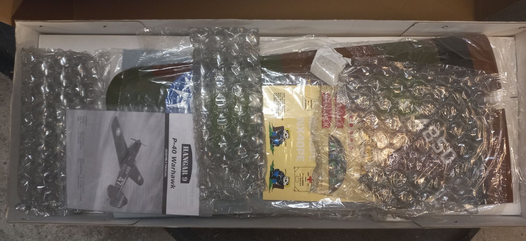 Modellismo RC: Hangar 9 P-40E Warhawk HAN 2850 – Nuovo e nell'imballaggio originale da Plan-les-Ouates venduto da jacktheswiss 2