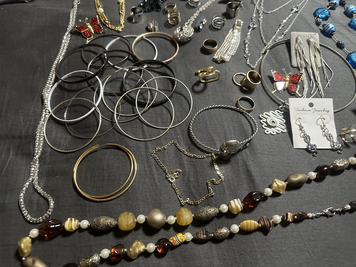 Altri gioielli: Modeschmuck Set Ketten Armbänder usw Schmuck – Usato da Deitingen venduto da Himhip 1