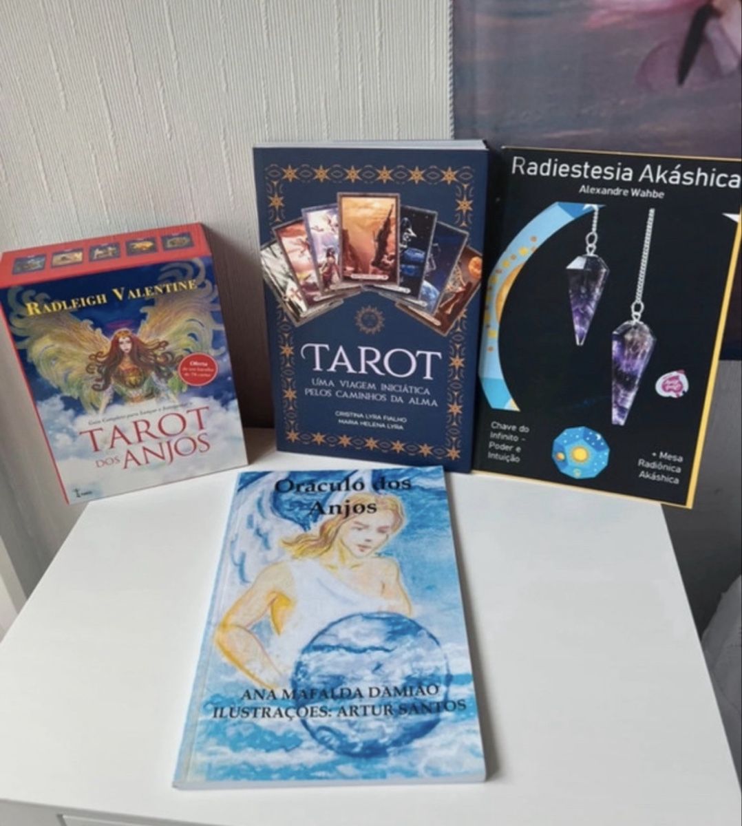 Libri: Tarot dos Anjos + 3 livros esotéricos – Nuovo (secondo la descrizione) da Biel/Bienne venduto da son_svk2
