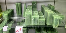 064 Posten Raureif Kerzen grün aus Liquidation