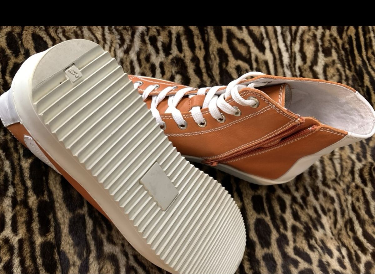 Damenschuhe: Leather sneakers – Neu (gemäss Beschreibung) aus Wohlen AG von rol_8r5l 5
