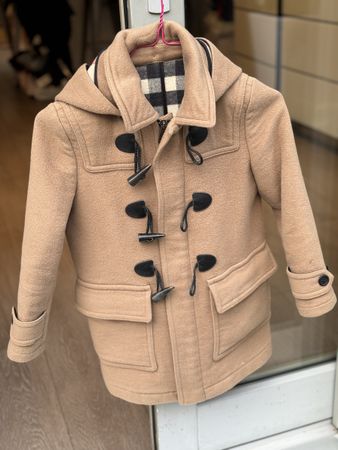 Manteau hiver à capuche fille / BURBERRY / 8 ans