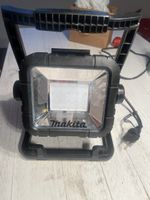 Makita DML805 Led-Baustrahler  14.4V 18VAC 220-240V 50-60Hz