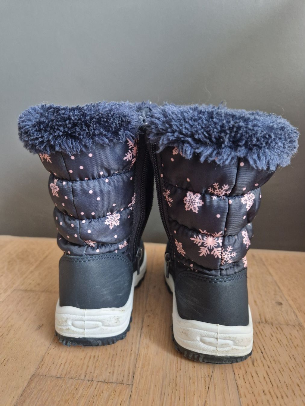Schuhe für Mädchen: Winter Schuhe grösse 24 – Gebraucht aus Heimberg von Eleanor20 1