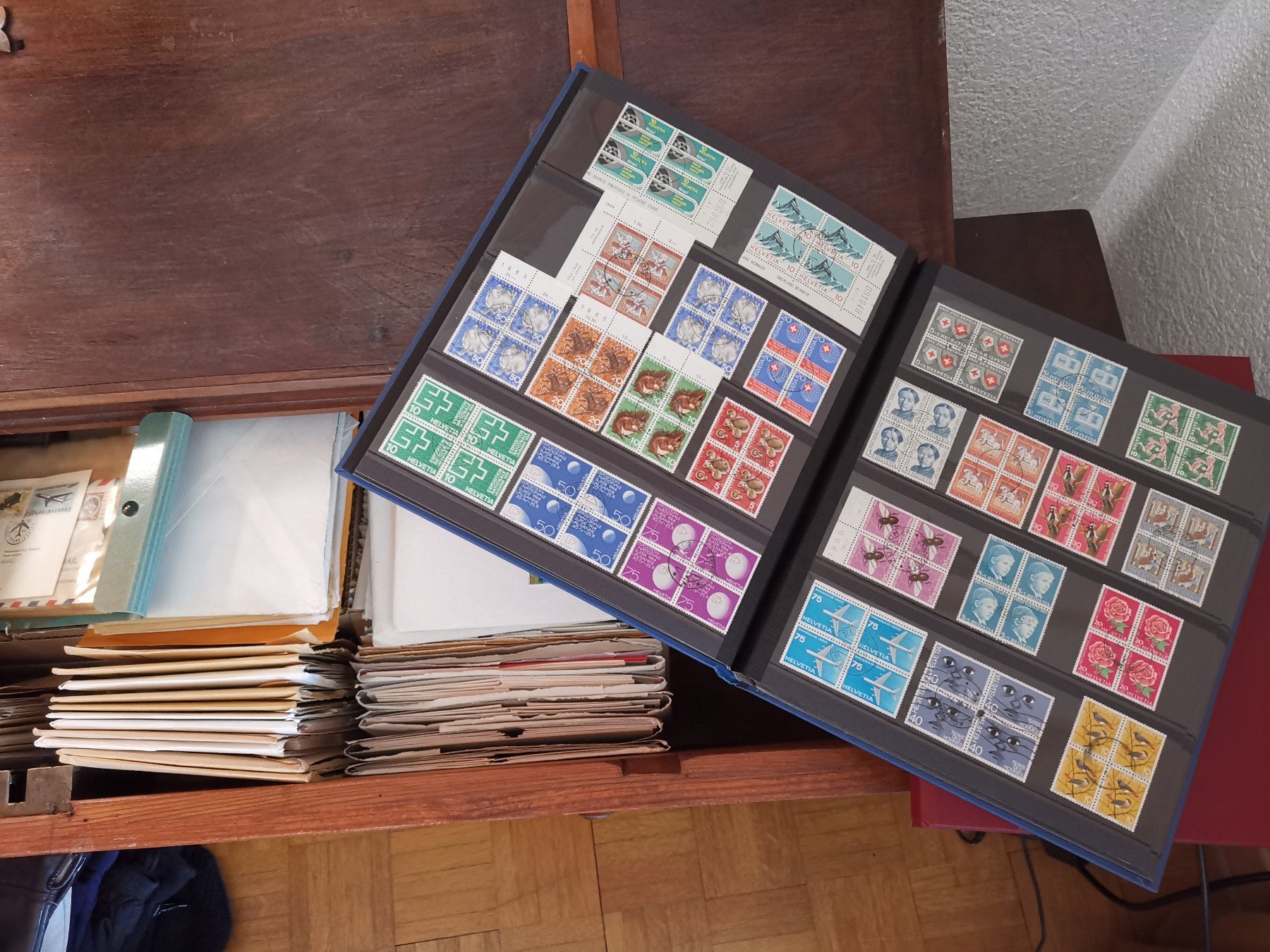 Alben: Briefmarkensammlung – Gebraucht aus Kloten von ara_7pnj 1