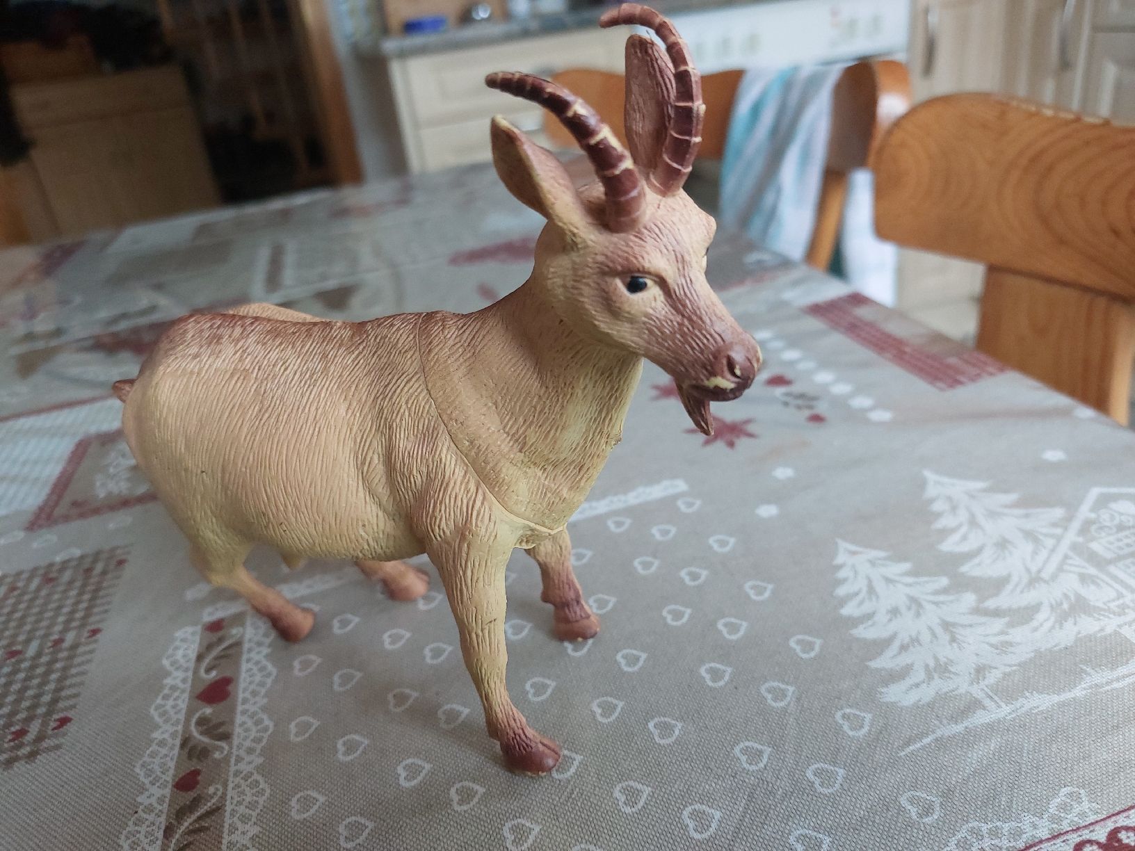 Statuette: Steingeiss – Usato da Landquart venduto da Cedes