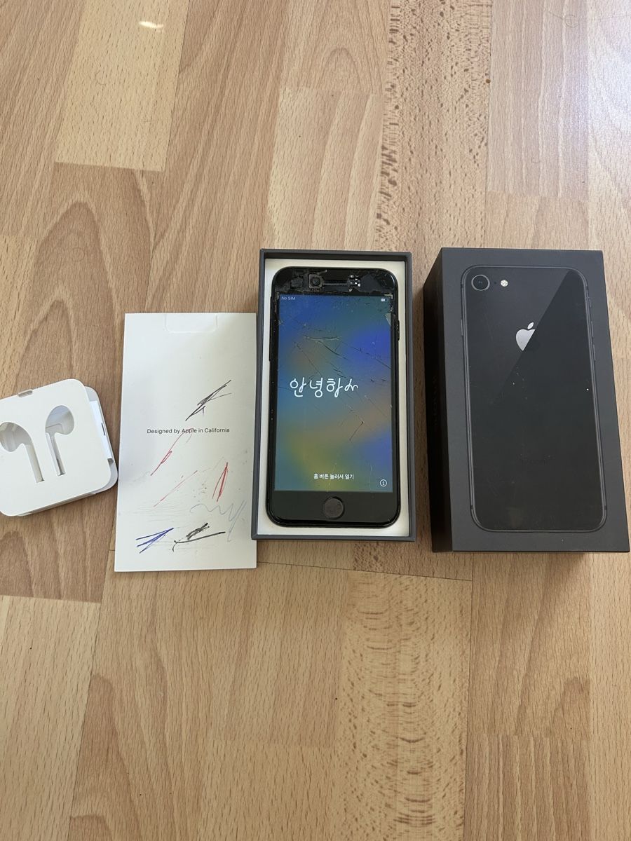 Apple Portables: iPhone 8 – D'occasion à Wettingen par joe_6ylf 1
