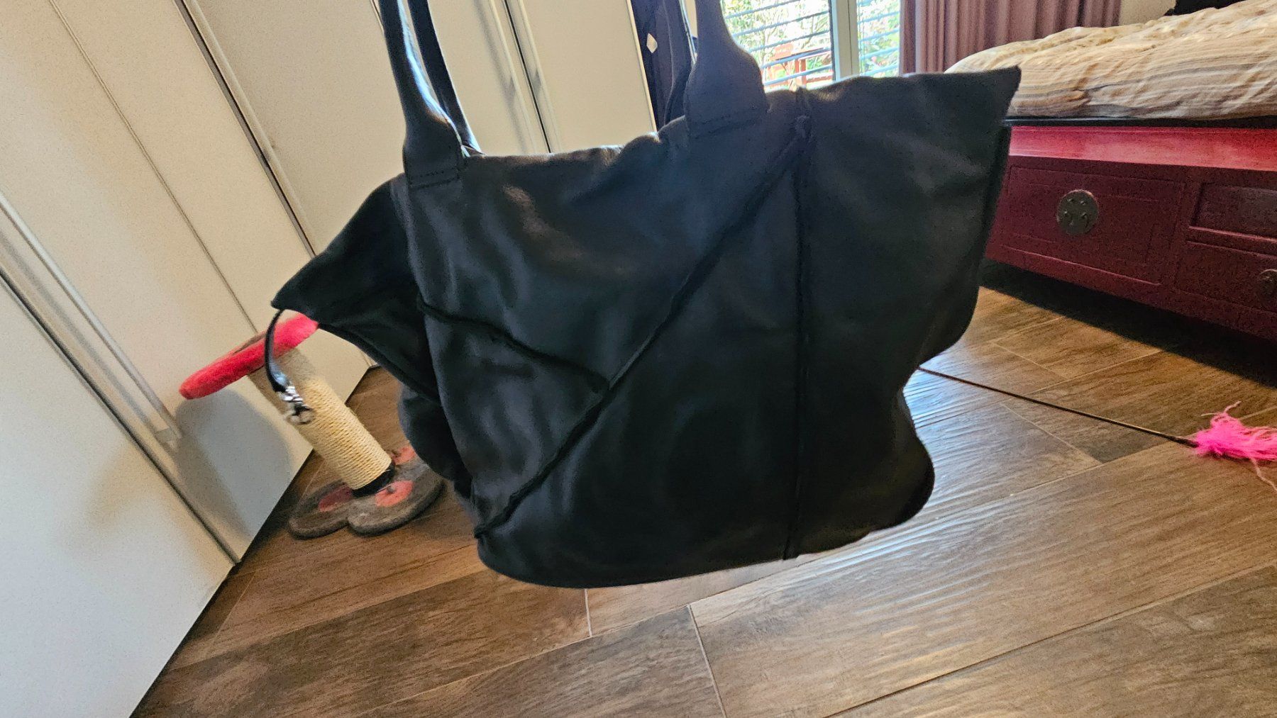 Coccinelle Borse da donna: Coccinelle Ledertasche schwarz – Usato da Dietlikon venduto da beapaoli 4