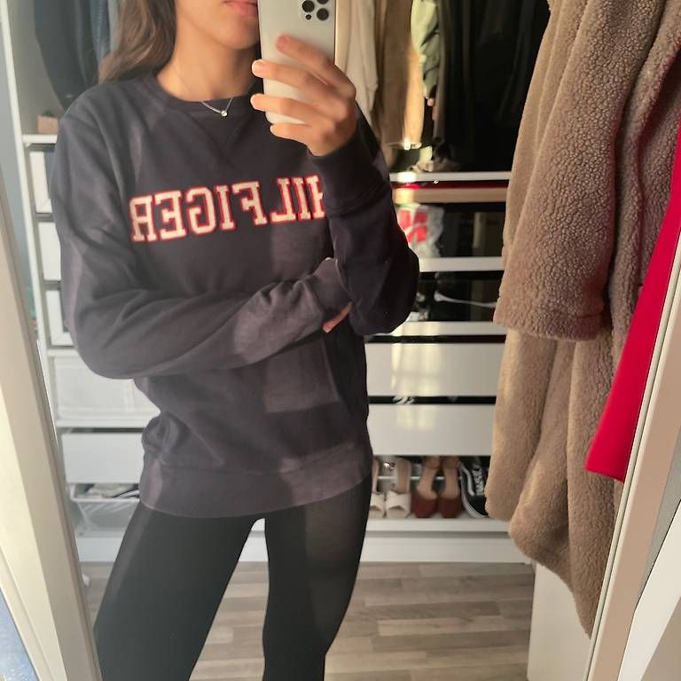 Pullover & Sweatshirts: Tommy Hilfiger Sweatshirt  – Gebraucht aus Hochdorf von Franciscochico 3