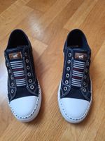 Sneakers Gr. 40 (Mustang, NEU)