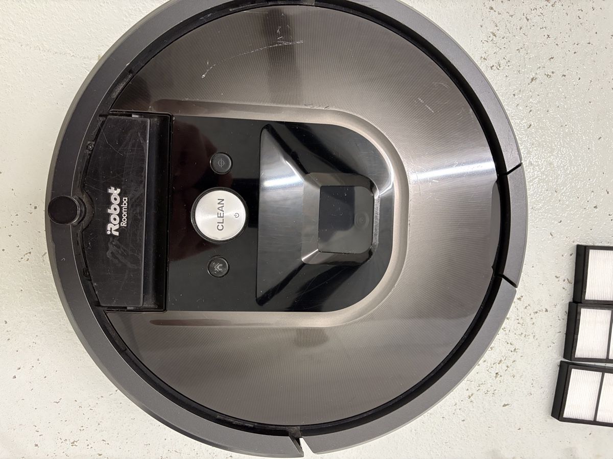 Aspirapolveri & Accessori: Gebrauchter iRobot Roomba 980 – Usato da Schaffhausen venduto da bossi230769