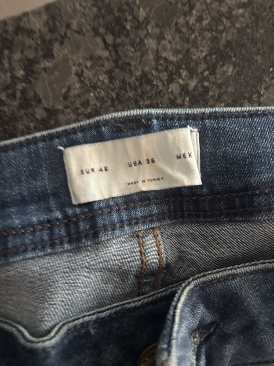 Zara Jeans: Jeans gr.46 von Zara – Usato da Zug venduto da Biki72 3