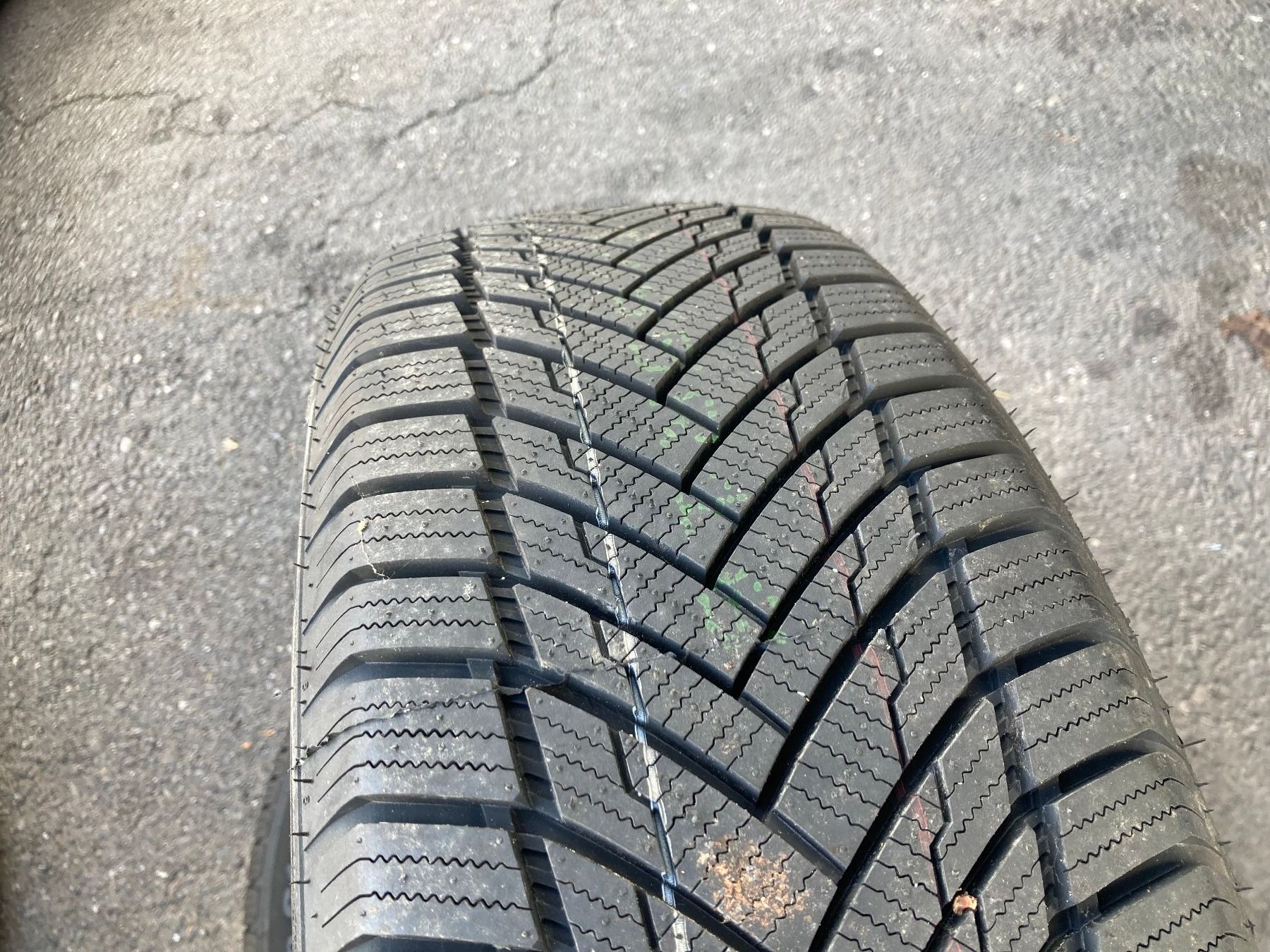 Pneumatici & Ruote complete: 215/65R16 Winterpneu – Usato da Cham venduto da WB2223 4