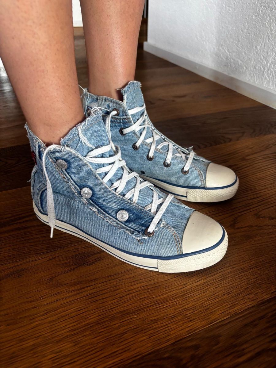 Levi's Scarpe da uomo: Turnschuhe Levi's Denim Grösse 41 gebraucht – Usato da Wettingen venduto da Raceyourlife