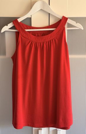 Modernes Top, in rot, Grösse S, von Tchibo, Top Zustand!