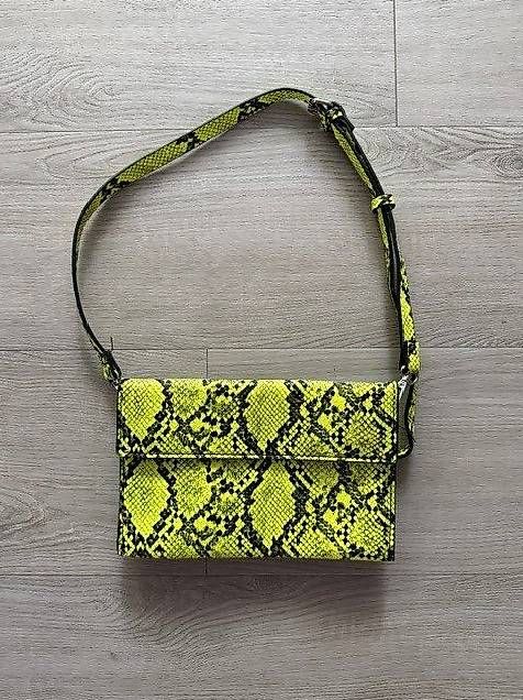 Taschen: Bauchtasche – Gebraucht aus Zürich von marta89