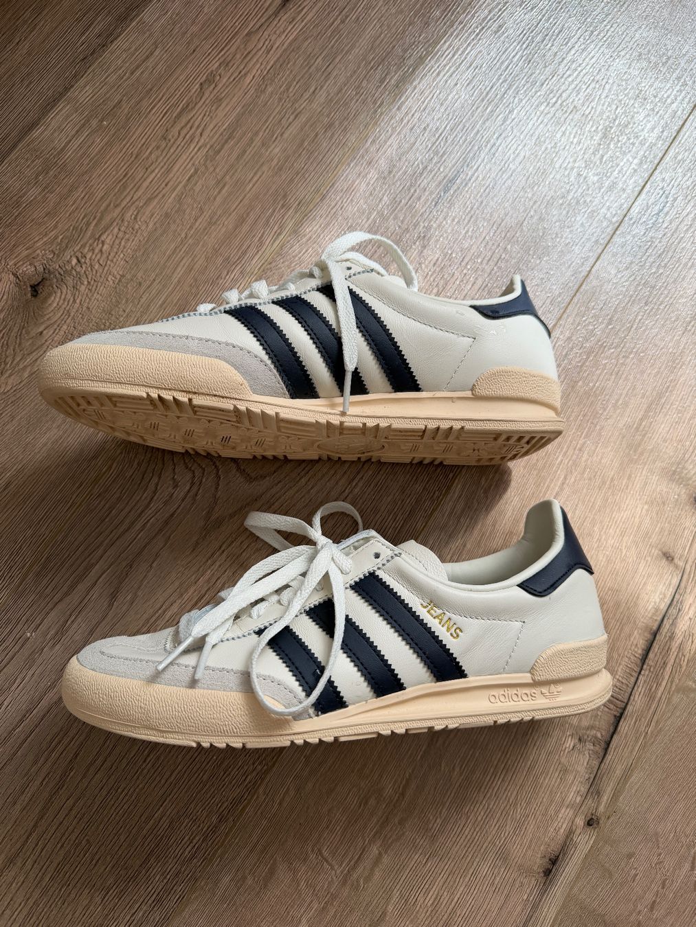 Adidas Scarpe da donna: Sneakers von Adidas Jeans – Usato da St. Gallen venduto da Cosmo4 1