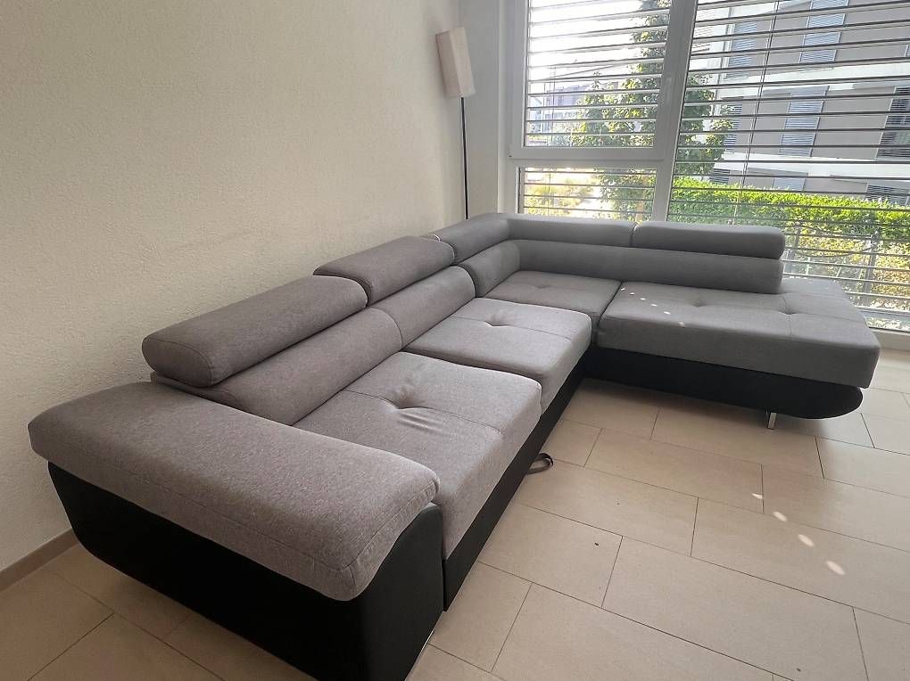 Sofas: Canapé convertible  – D'occasion à Fribourg par ner_6p7z