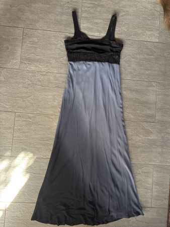 Apartes Abendkleid mit Pailletten