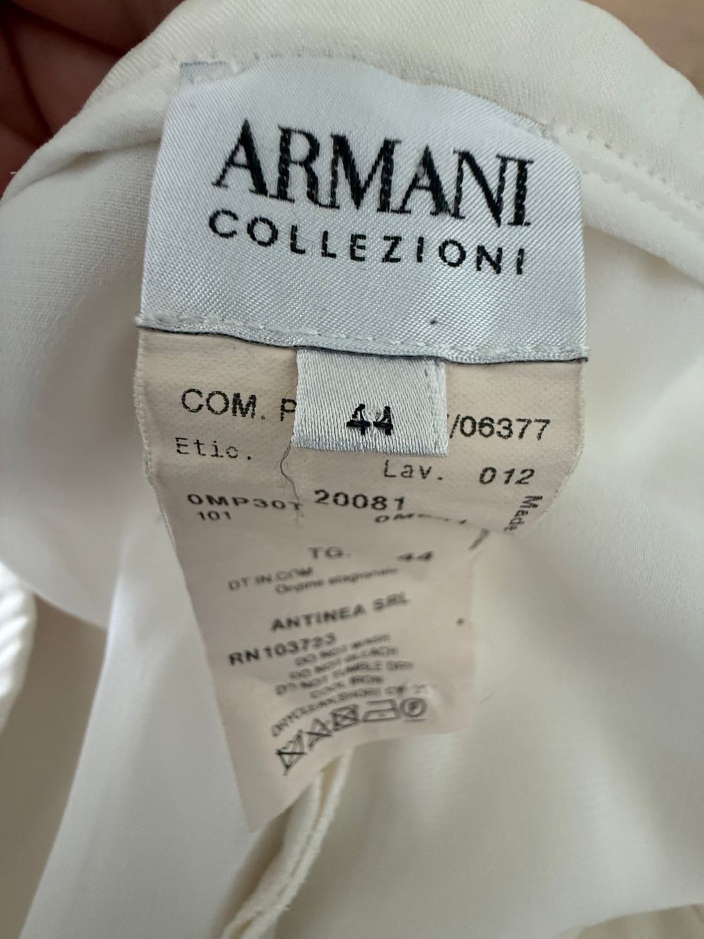 Armani Pantaloni: Armani Collezioni Hose Weiss – Usato da Kirchdorf AG venduto da coco123 1