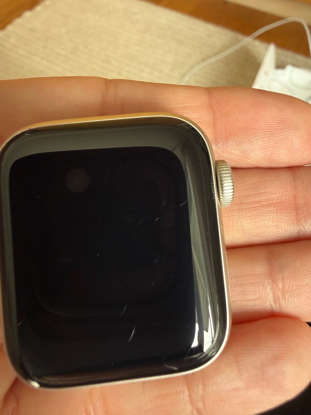 Apple Smartwatch: Apple Watch SE 2024 – Usato da Ammerswil AG venduto da reb_6btp 1