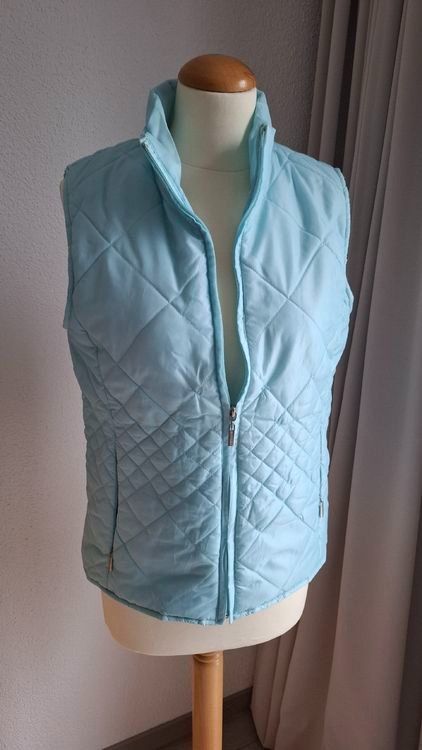 Gilets: Leichte Steppweste/Gilet hellblau, Gr. 36 – D'occasion à Emmen par Tigerlady