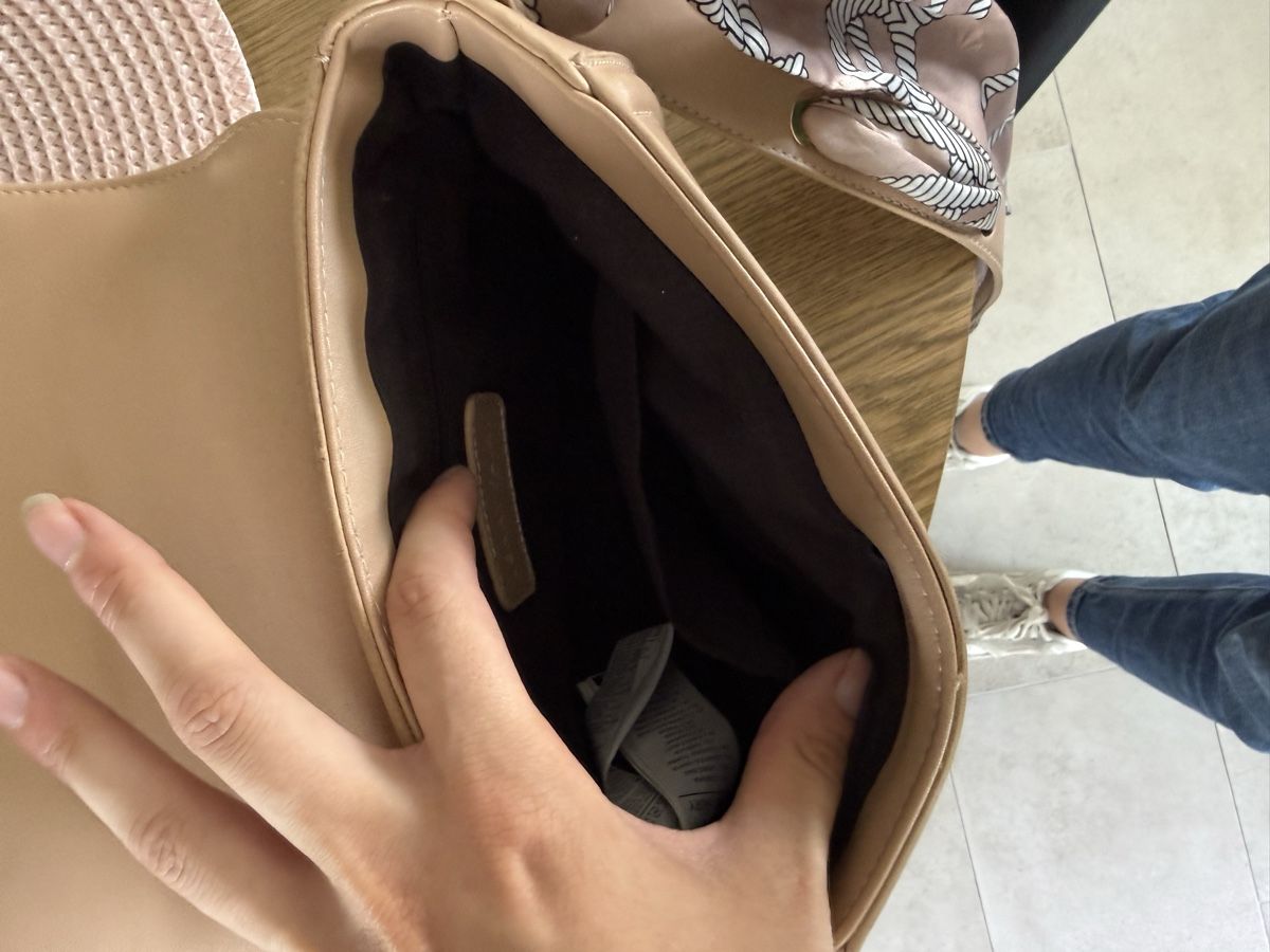 Taschen: Elegante Handtasche in Beige – Gebraucht aus Hüttwilen von sar_8gj7 1