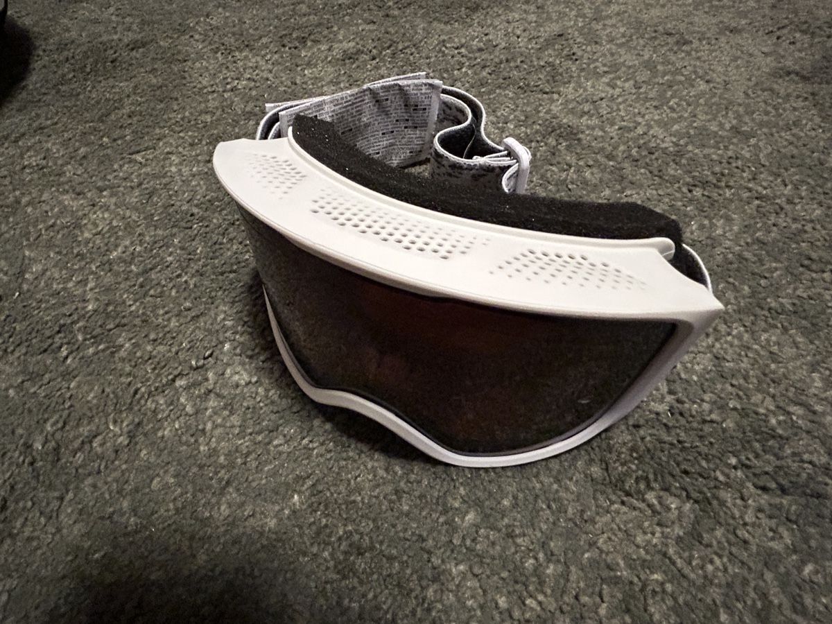 Decathlon Caschi: Ski-Snowboardhelm + Brille – Nuovo e nell'imballaggio originale da Münchenbuchsee venduto da Jeff_the_Landshark 4