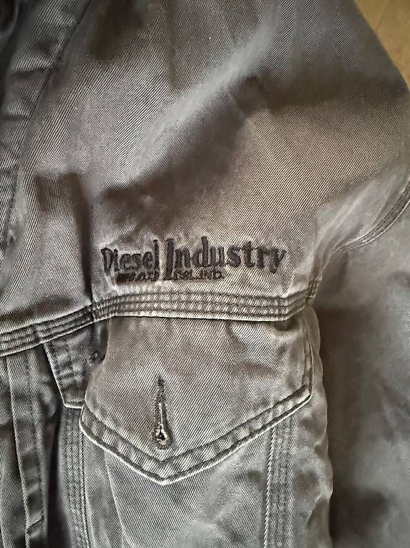 Diesel Giacche: Diesel Jeansjacke Gr. M – Usato da Hüttwilen venduto da sar_8gj7 1