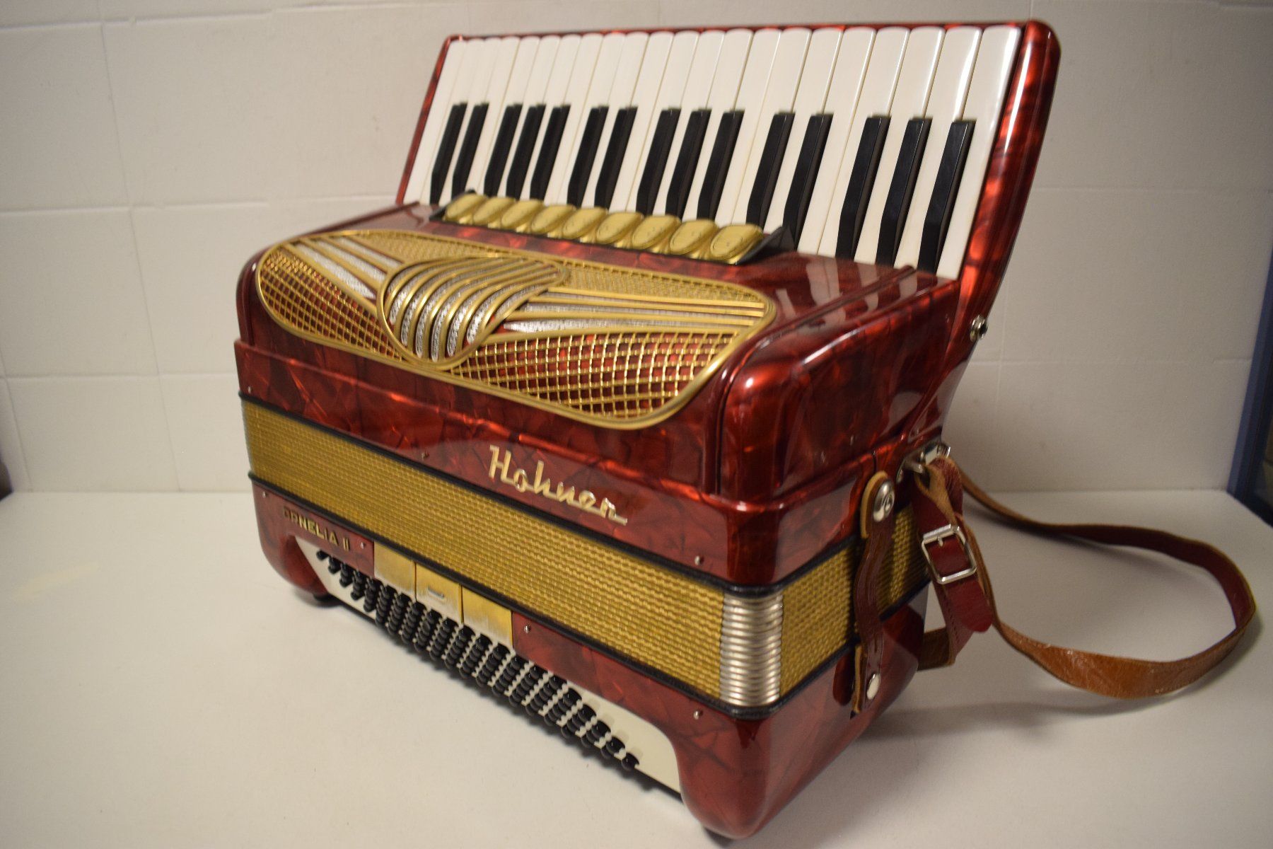 Strumenti musicali: Akkordeon chromatisch Hohner Cornelia III – Usato da Zürich venduto da baumusik 2