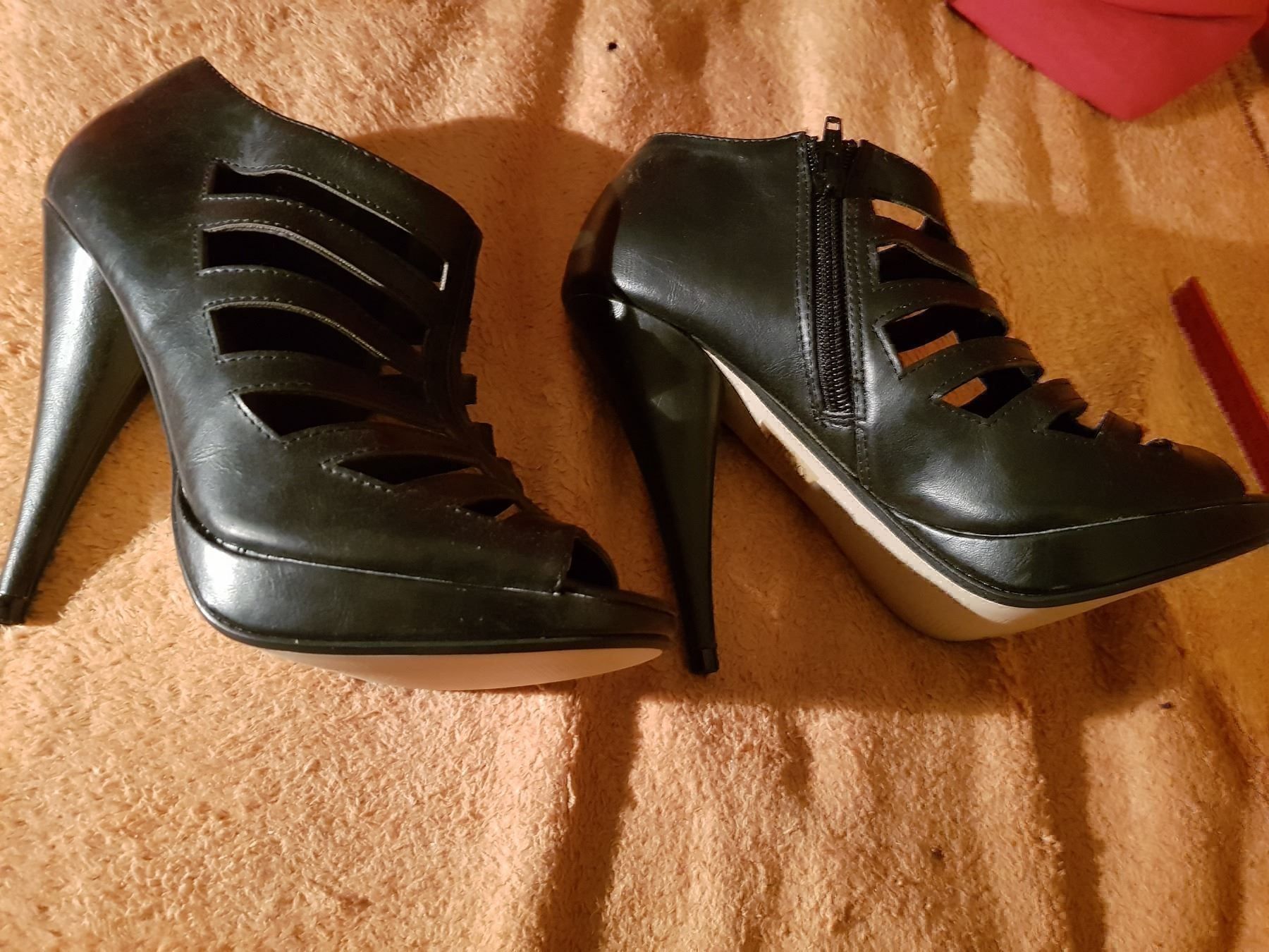 Damenschuhe: Jumex high jeels sandale gr38 b12 – Gebraucht aus Schwarzenburg von Flamingo07 1