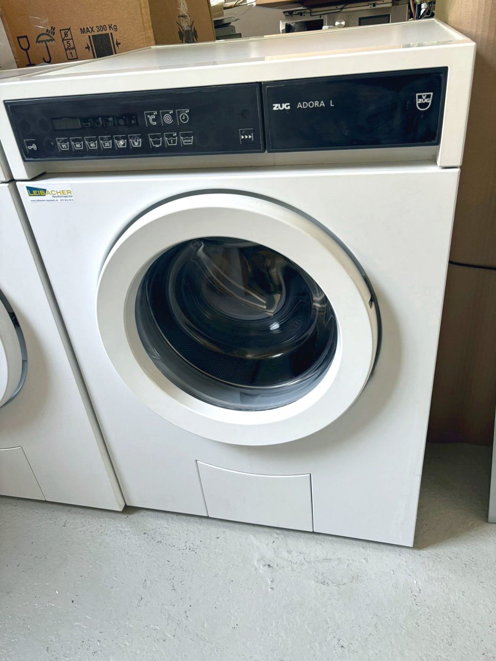V-Zug Lavatrici: Waschmaschine V-Zug Adora L – Usato da Ebnat-Kappel venduto da Leibacher-Haushalt 2
