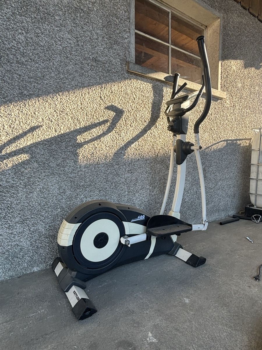 Vélos d'appartement: Crosstrainer – D'occasion à Riedt b. Erlen par Kiss_Kiss