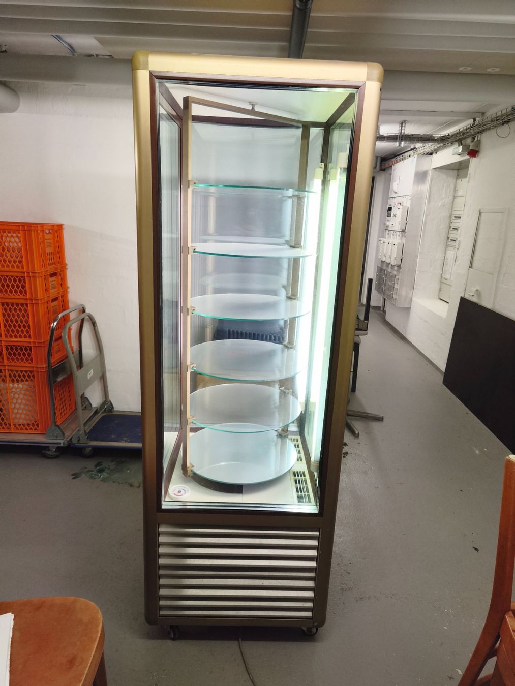 Frigoriferi: Kuchen und Torten Vitrine – Difettoso da Eschenz venduto da mike.simon 1