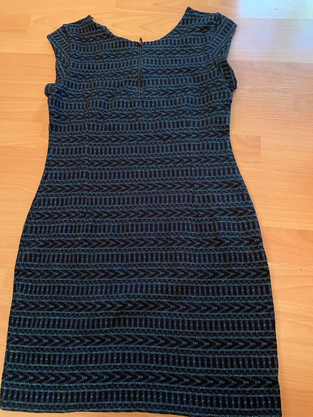 Kleider: Jolie robe de fête Cache Cache taille 38 ou M – Gebraucht aus MEYRIN von Gwendo10 1