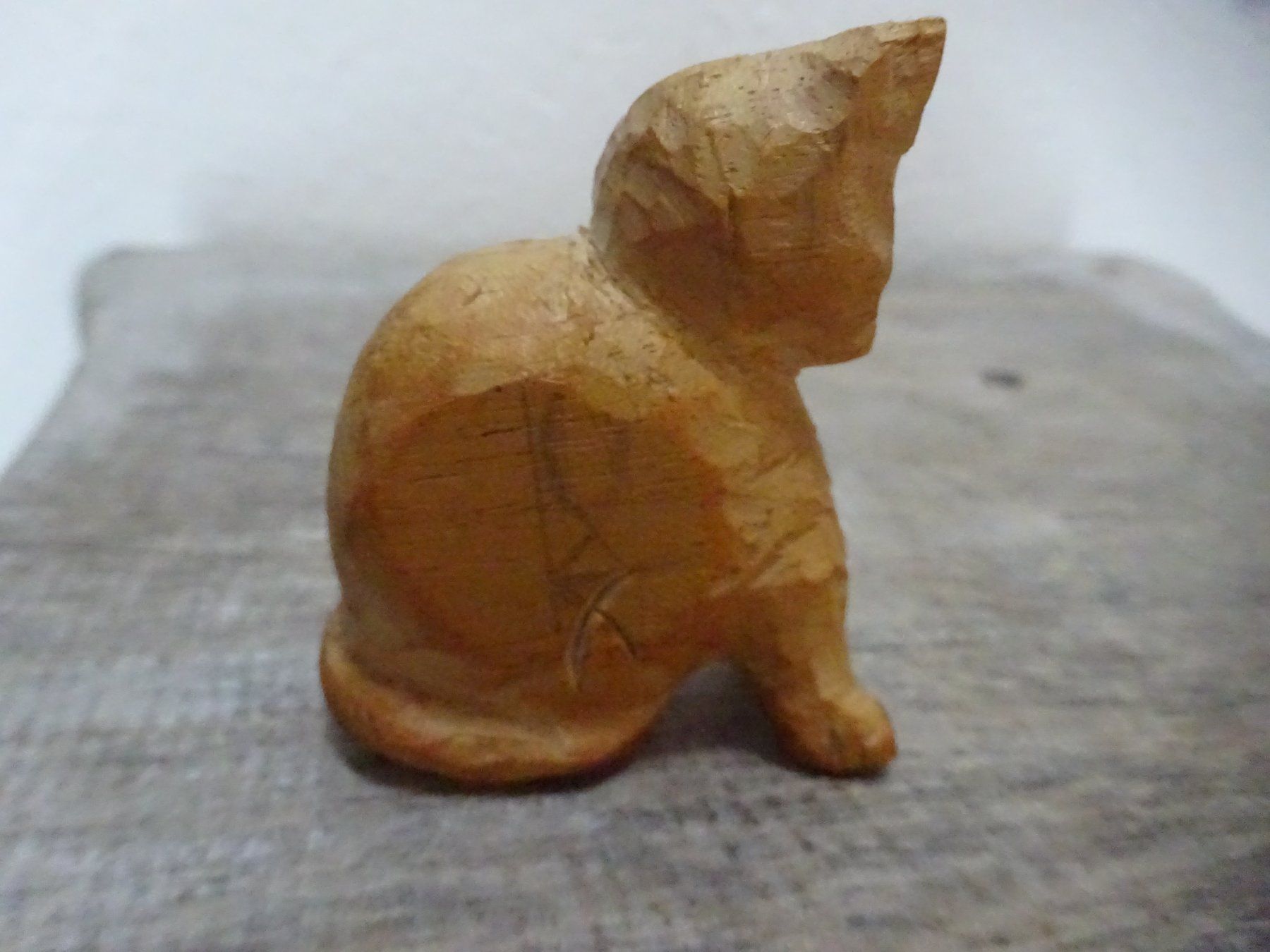 Skulpturen & Statuen: Handgeschnitzte Rohlinge / Fuchs Maus Katze /  Brienz – Gebraucht aus Esslingen von eintagammeer 3