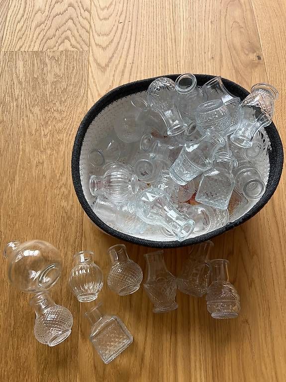Vasi & Recipienti: Ca 30 Deko-Vasen – Usato da Wangen ZH venduto da fra_d787