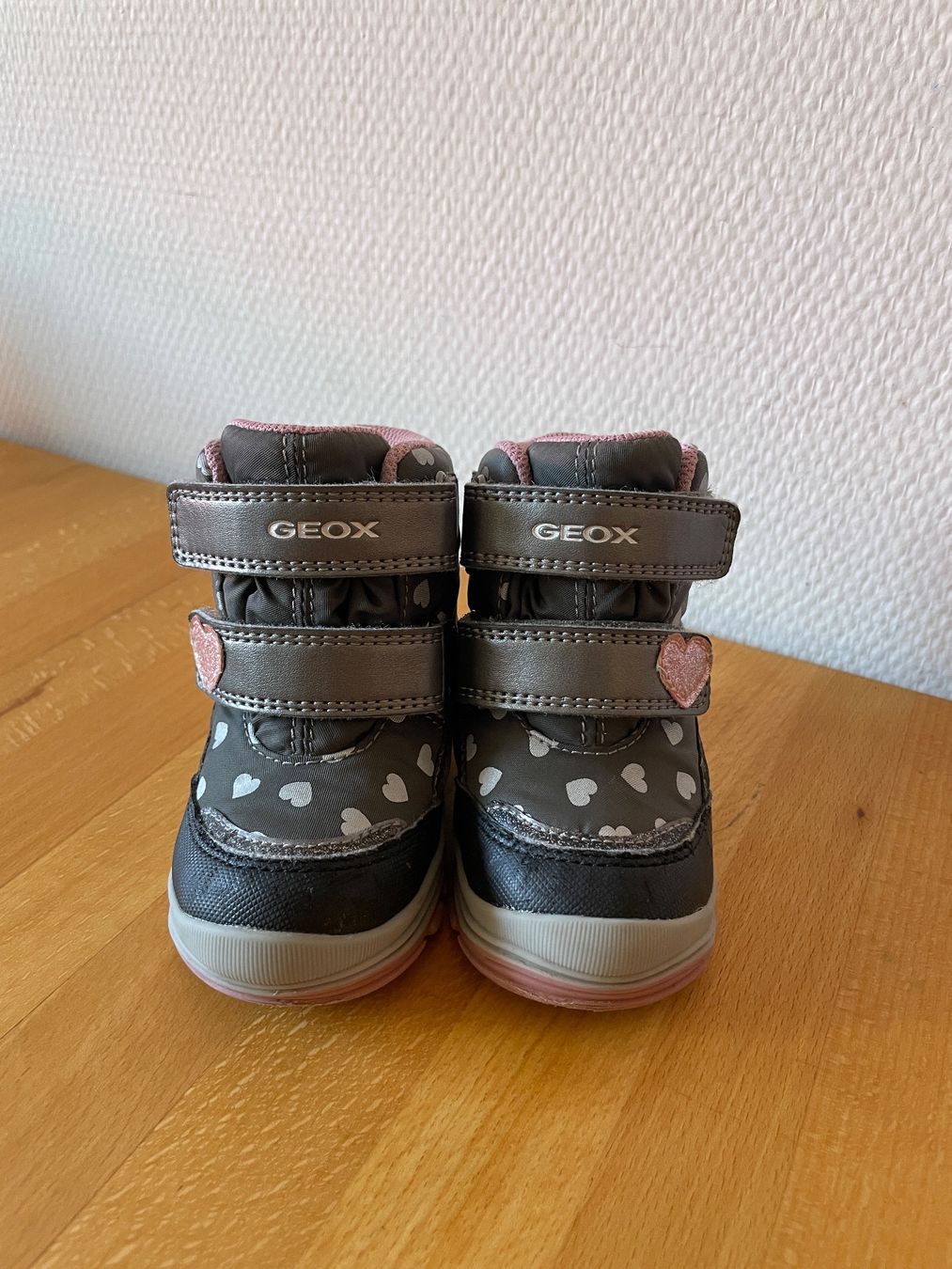 Geox Scarpe per ragazzi: Winterschuhe Geox Gr. 20 – Usato da Wil SG venduto da Homer_j 2