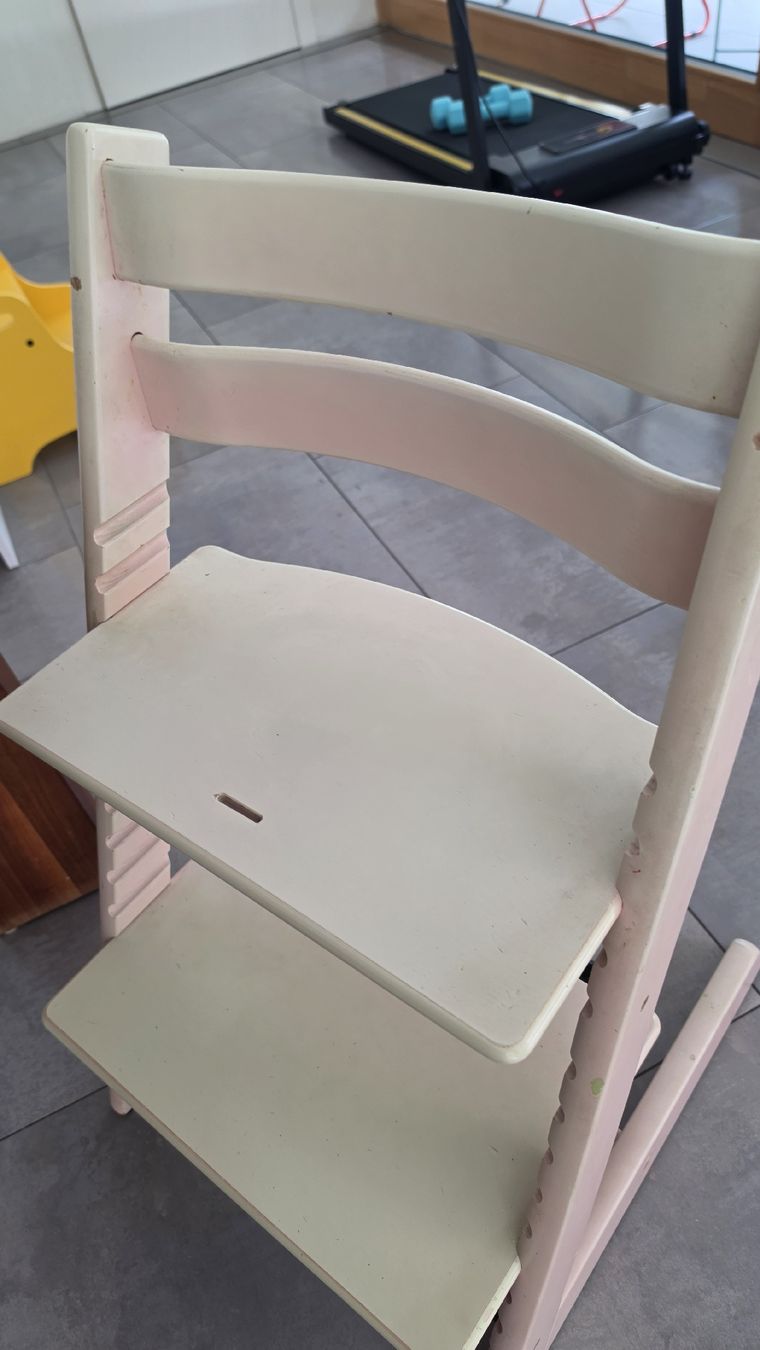 Stokke Hochstühle: TripTrapp Stuhl natur/rosa gebraucht – Gebraucht aus Richterswil von Dakiii 4