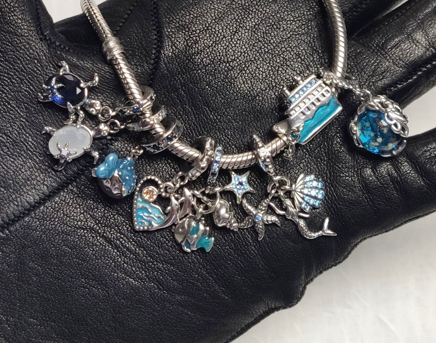 Pendentifs: Charms kompatibel mit Armband. – Neuf avec emballage d'origine à Lamboing par qtr_5sg5 6