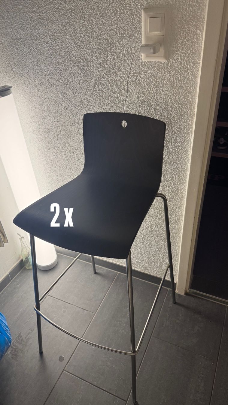 Tabourets: Barhocker in Holz mit Stahlgestell 2 x – D'occasion à Liestal par ves_q5rt 1