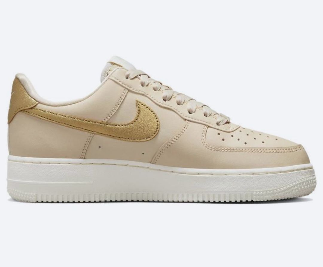 Nike Scarpe da uomo: Nike Air Force 1 07 Essential – Nuovo (secondo la descrizione) da Dietikon venduto da Sunriseplace1010 2