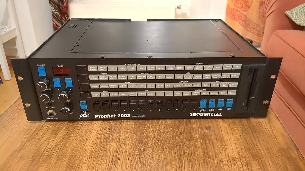 Sequential Musikinstrumente: Sequential - Prophet 2002 Plus – Gebraucht aus Vevey von OddEcho
