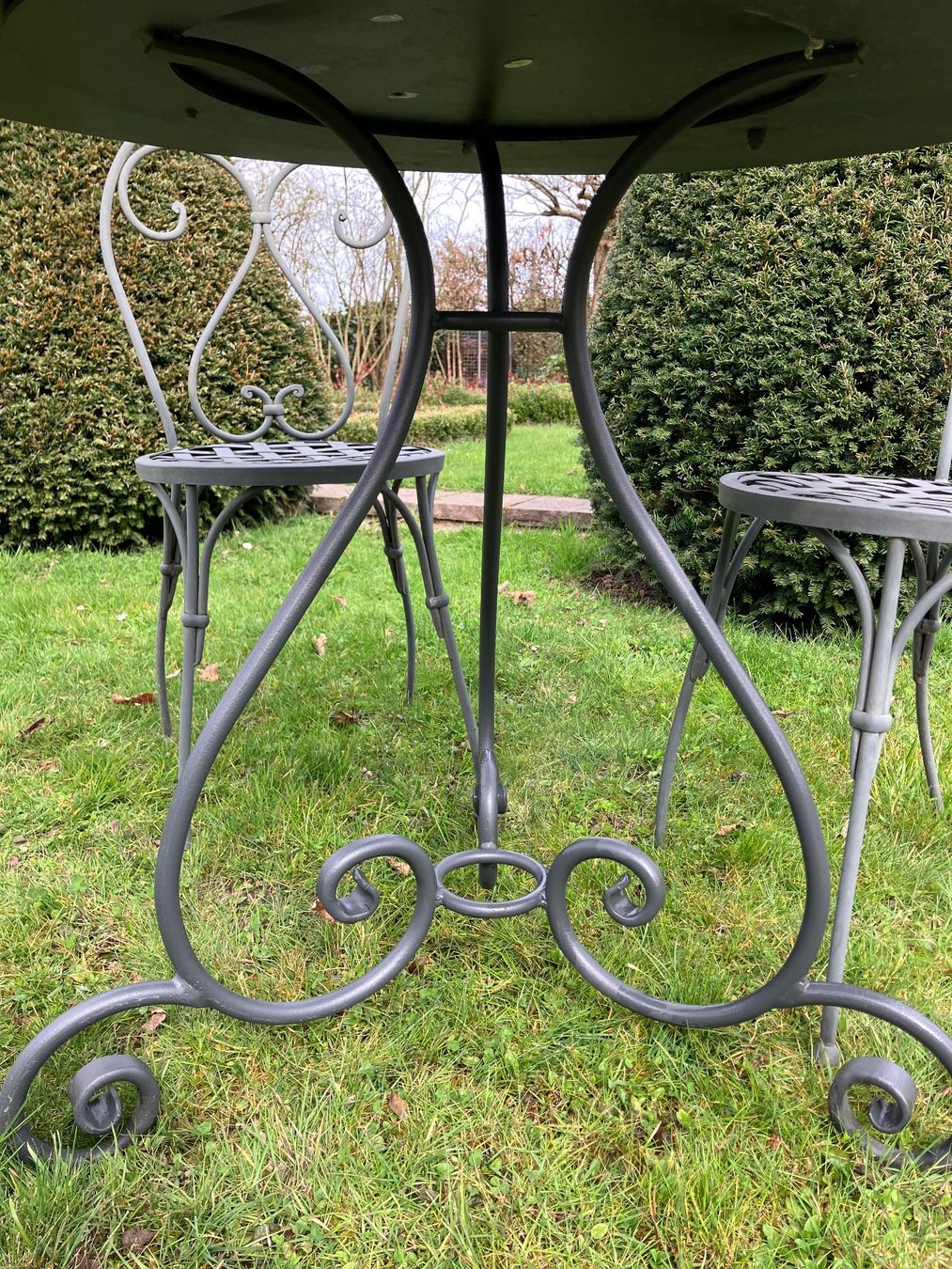 Set di tavolo e panche: Gartentisch mit 4 Stühle Unopio – Usato da Basel venduto da ape_f6ml 7