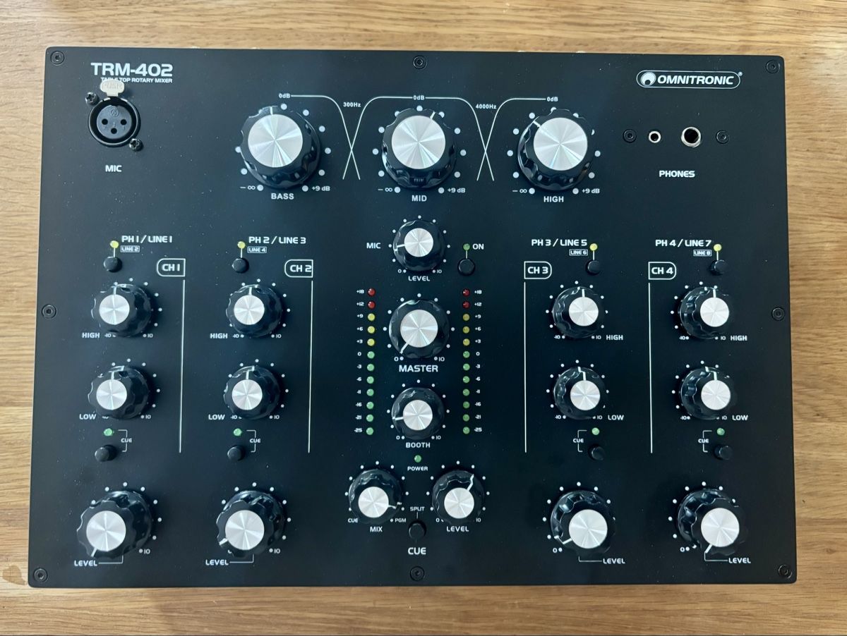Console di mixaggio: Omnitronic TRM-402 – Nuovo (secondo la descrizione) da Uster venduto da Bassgi