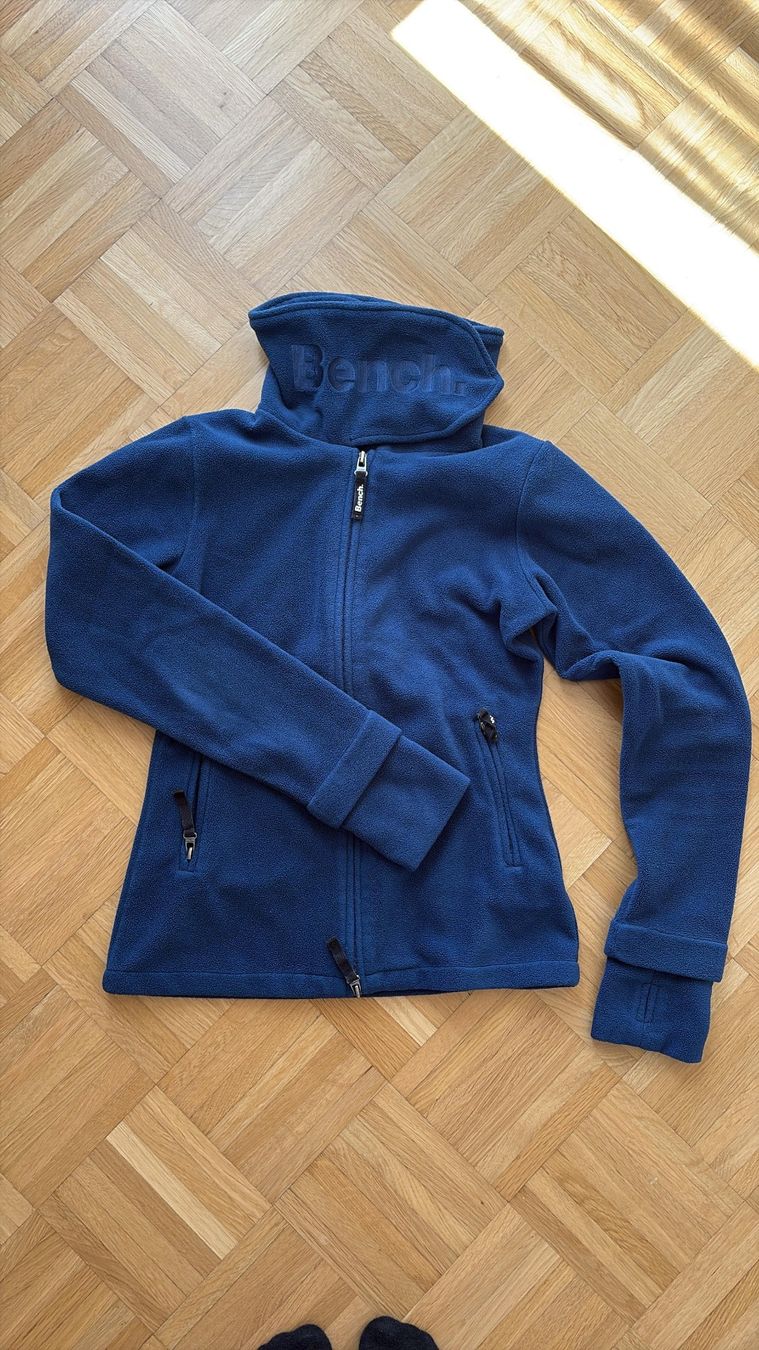 Bench Giacche: Bench Fleece Jacke Grösse M – Usato da Rorschach venduto da CREDOCONTRO