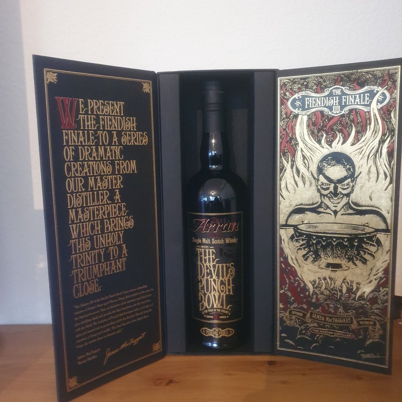 Arran Bevande alcoliche: Arran The Devils Punch Bowl III – Nuovo e nell'imballaggio originale da Langnau am Albis venduto da jer_pm72 3