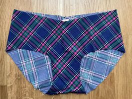 Victoria’s Secret No Show Hiphugger Panty S NEW