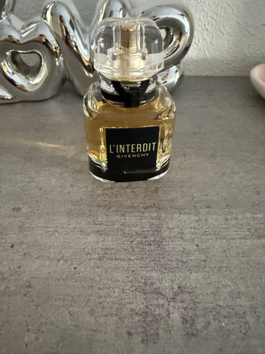 Givenchy Parfum & Eau de Toilette: Givenchy l’interdit 30ml – Neu (gemäss Beschreibung) aus Meyrin von Steph_g28